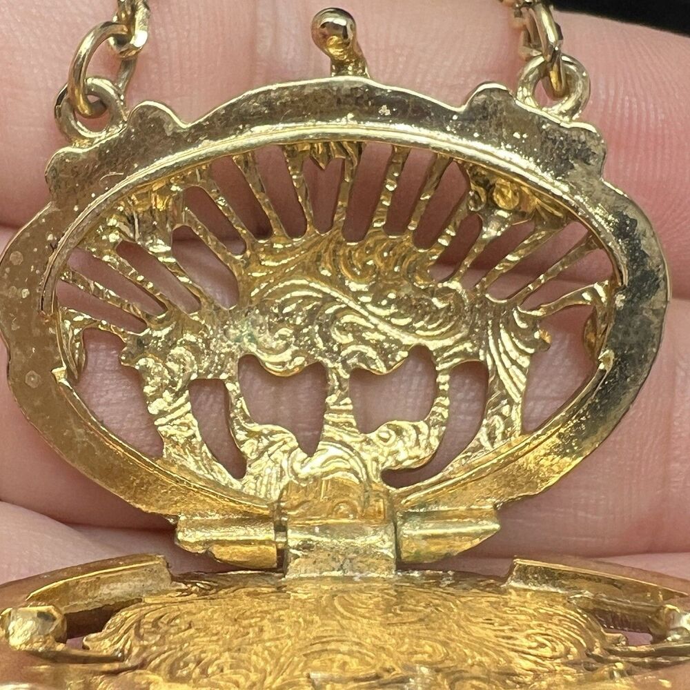 Vintage 1928 Necklace And Earrings Set Long Gold Rose cameo Locket Pierced Rare - Picture 9 of 15